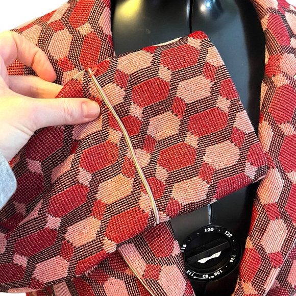 Women's Baum und Pferdgarten Blazer, Size 44 L-XL, Red/Pink - Picture 5 of 14